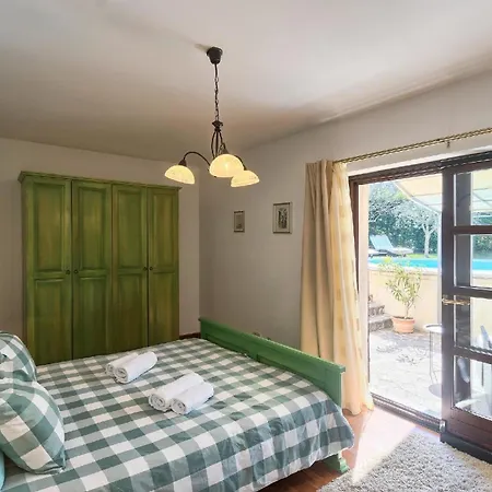 Mit Privatpool Fuer 6 Personen Ca 110 Qm In Rovinj, Istrien Istrische Riviera