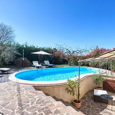 Mit Privatpool Fuer 6 Personen Ca 110 Qm In Rovinj, Istrien Istrische Riviera * Rovigno